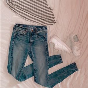 AE High rise blue jeans